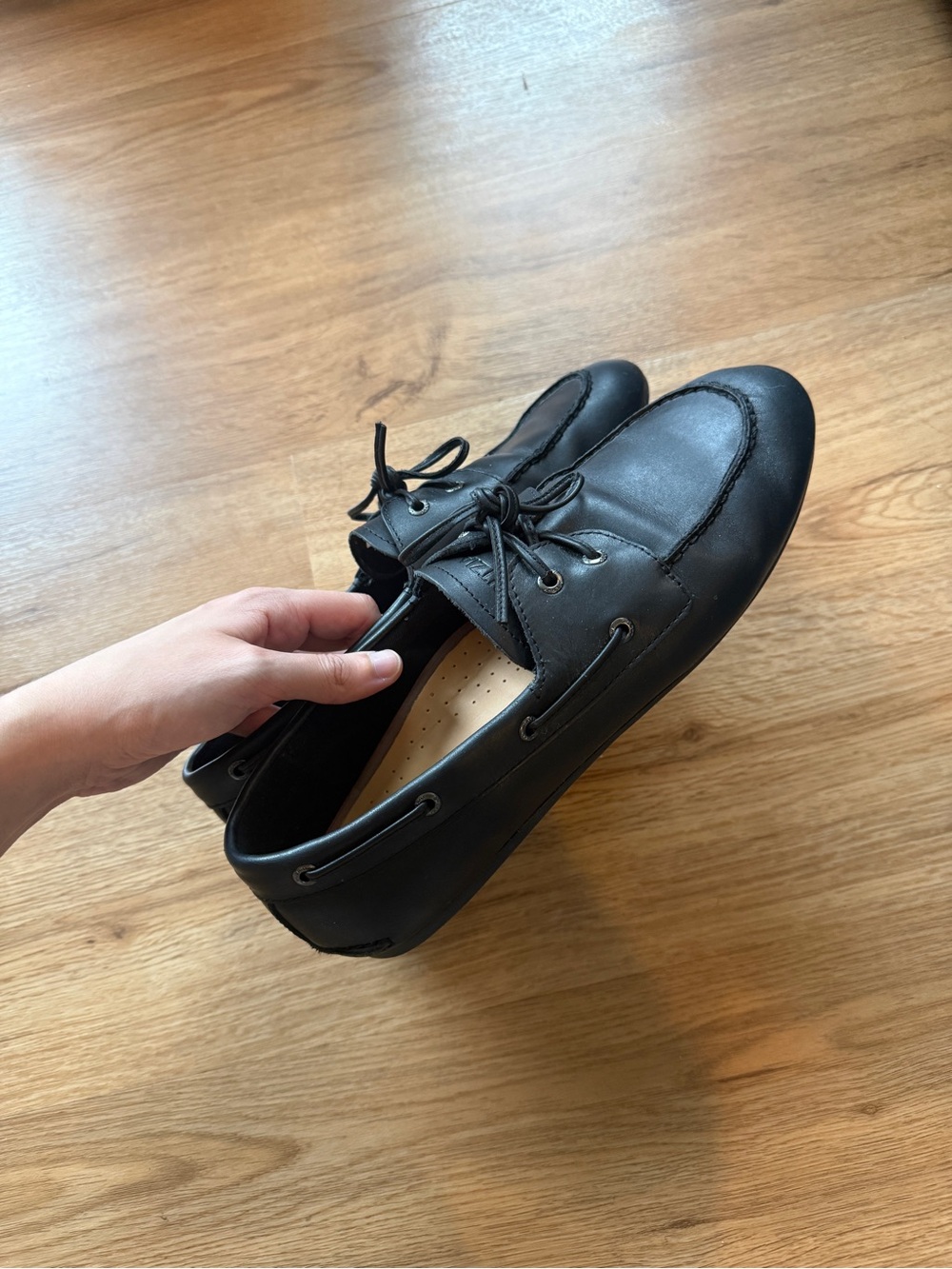 Aritzia x Sperry black slim boat shoe women’s 10.5